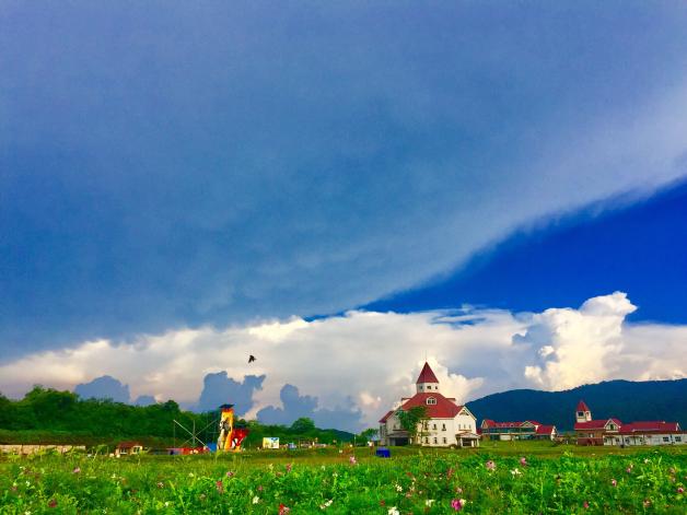 西嶺從不缺乏藍(lán)天