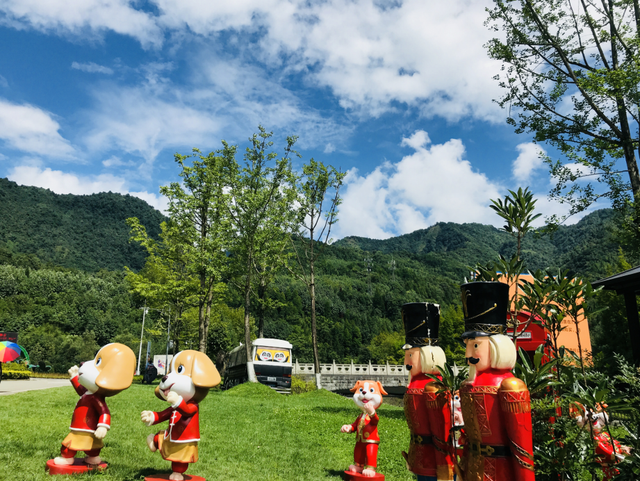 西嶺的藍天無與倫比